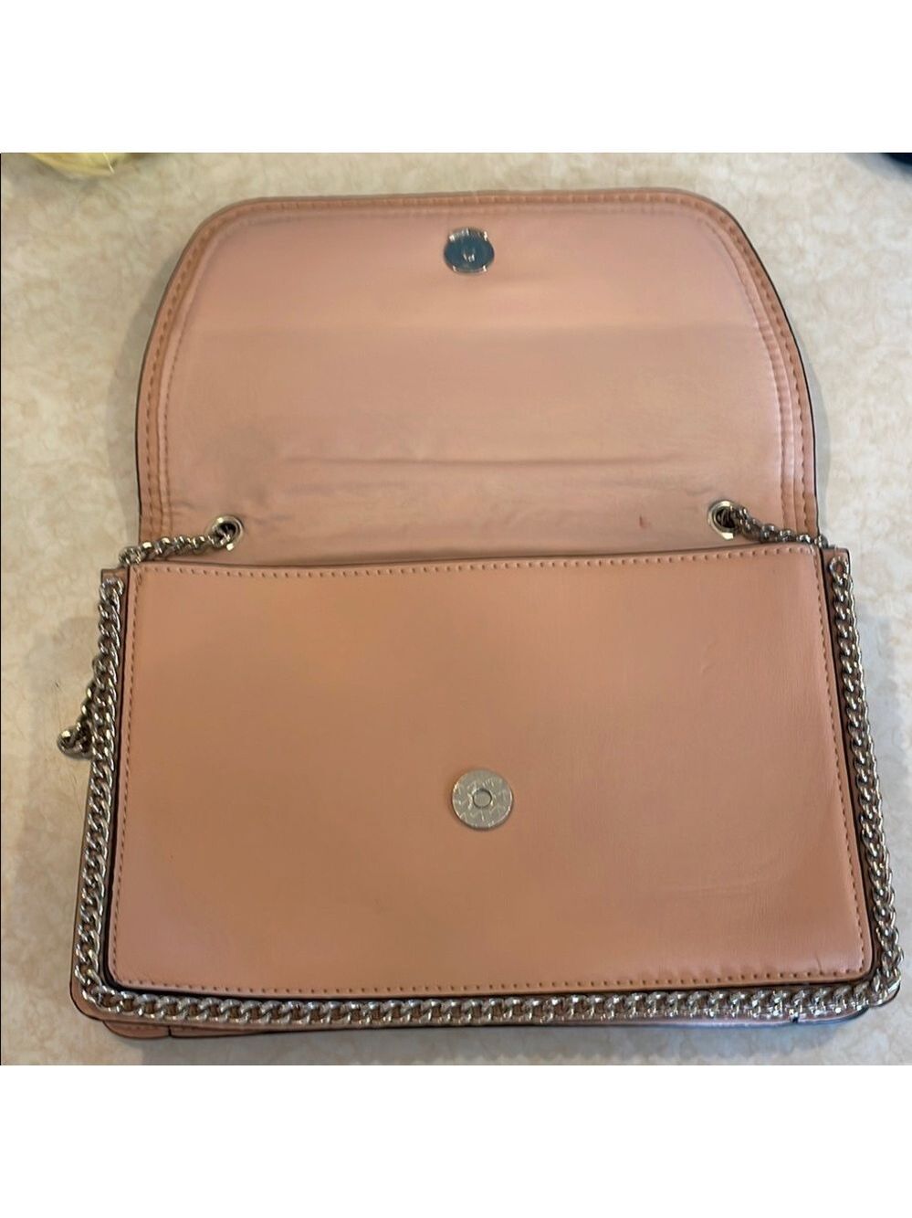 Express, Elegant Pink Chain Shoulder Bag - Picture 2 of 5